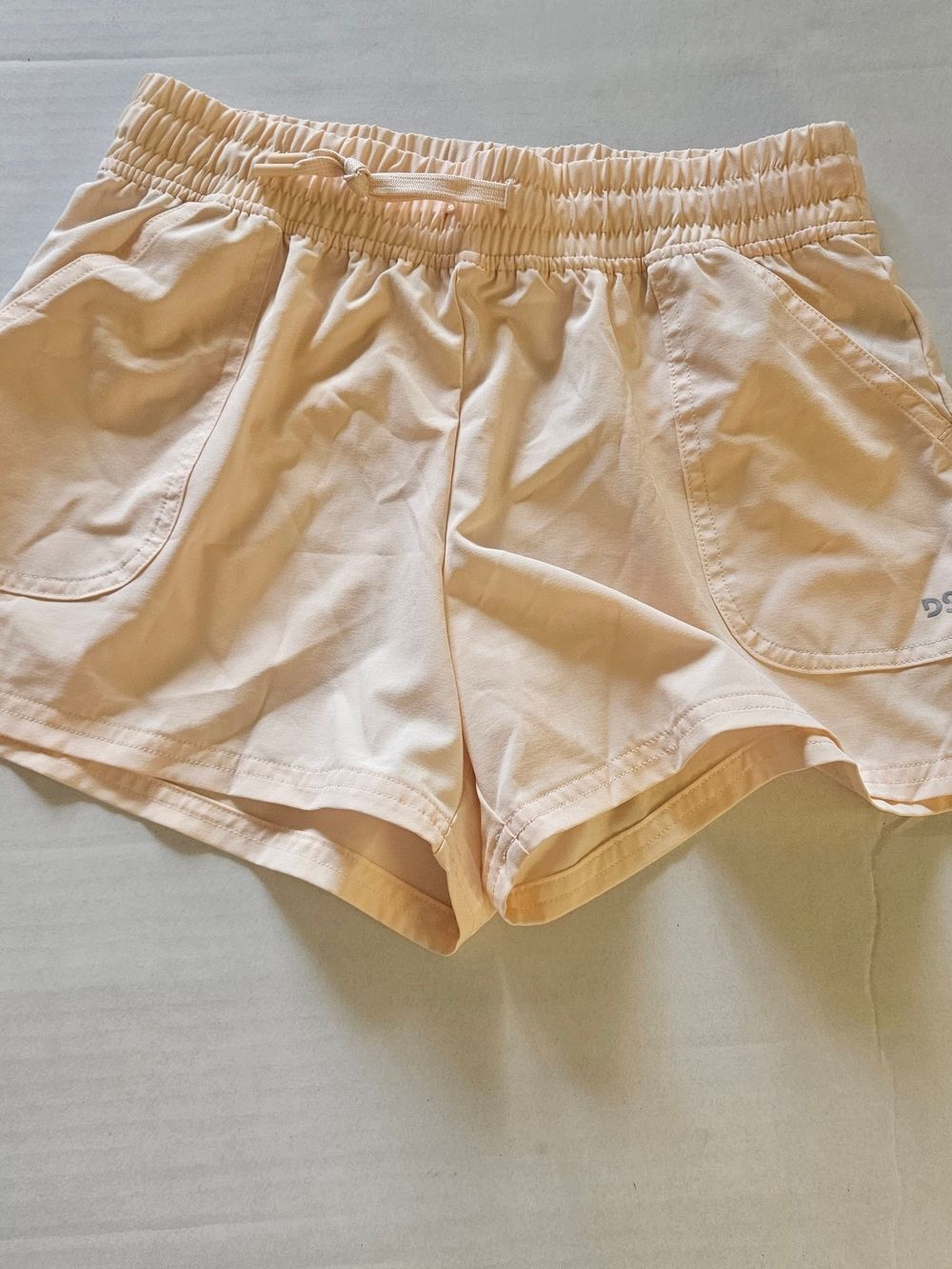 DSG Women's Athletic Shorts in Light Peach-L